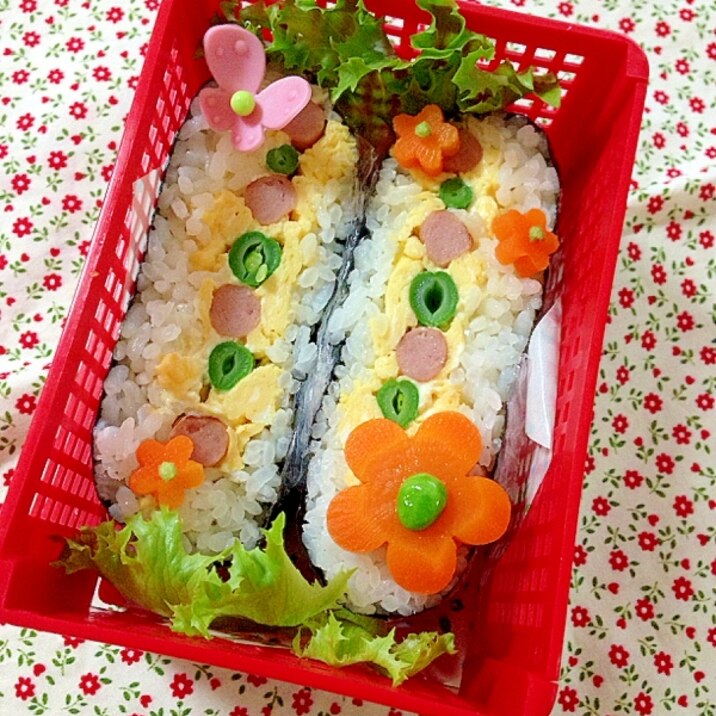 簡単☆見ためも楽しいウインナ&インゲンおにぎらず♪